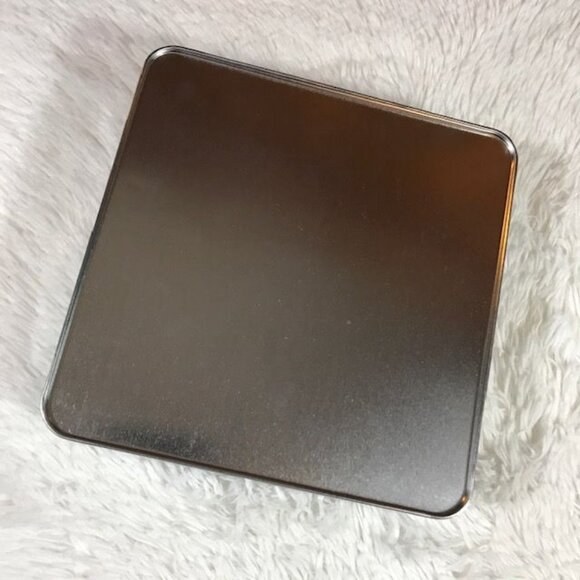 NWOT Coca Cola 'Santa Reindeer Elf' 1000pc Puzzle in Collectible Tin - Picture 9 of 10